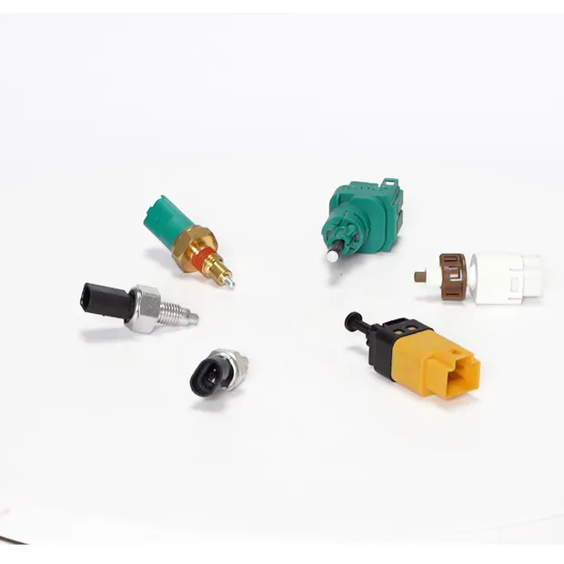 OEM 純正自動車部品メカニカルスイッチ圧力センサーランプスイッチアセンブリ制御圧力スイッチクラッチスイッチ停止ブレーキライトランプスイッチ